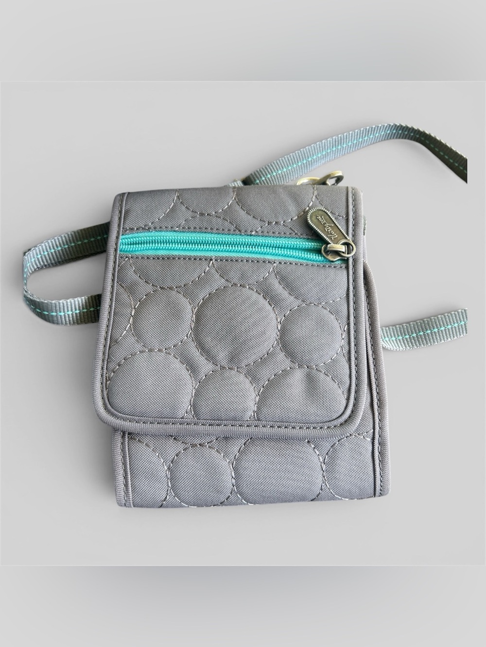 Thirty One Vary You grey quilted crossbody bag travel lightweight wallet preppy